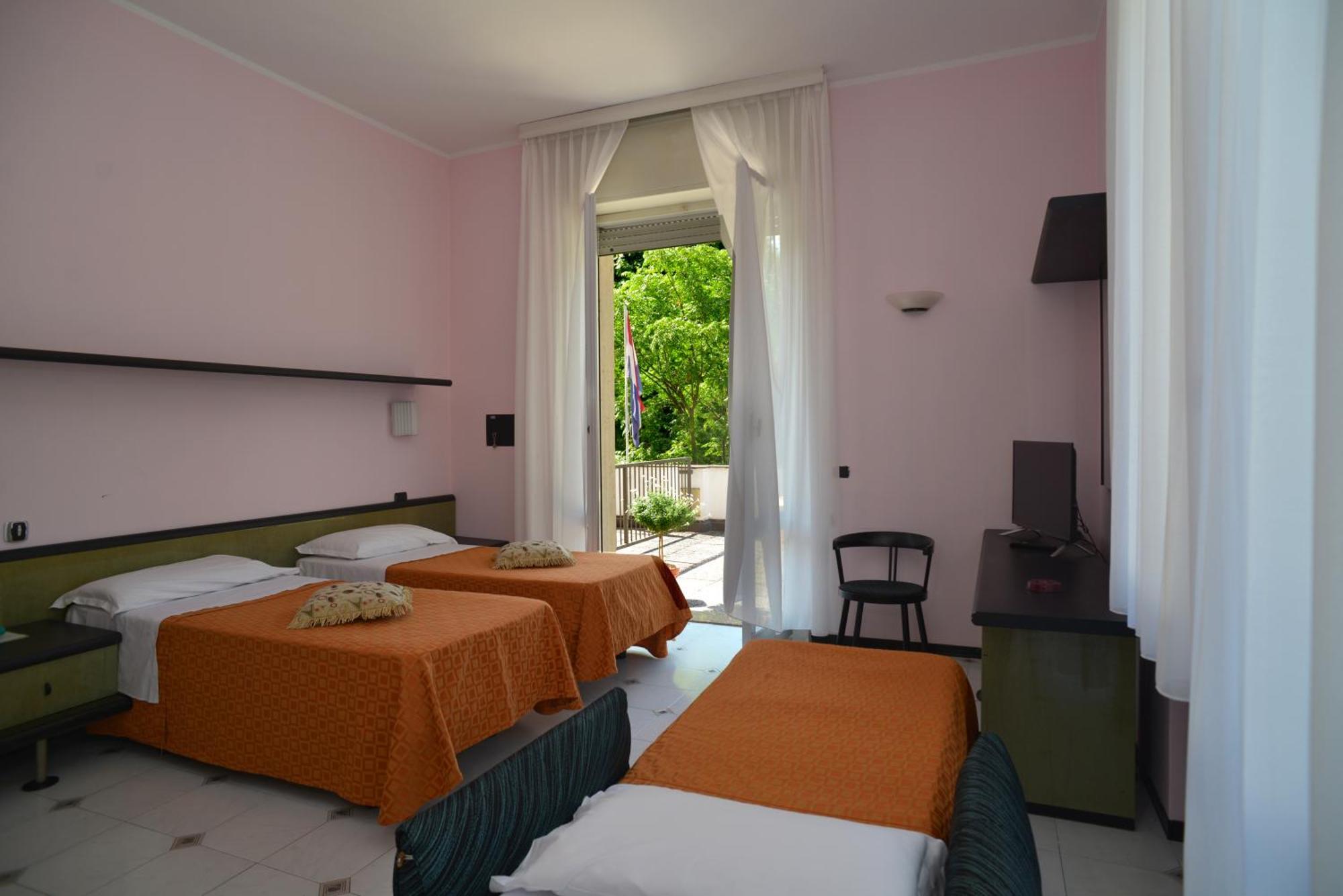 Hotel Salus Sant'Andrea Bagni Exterior photo