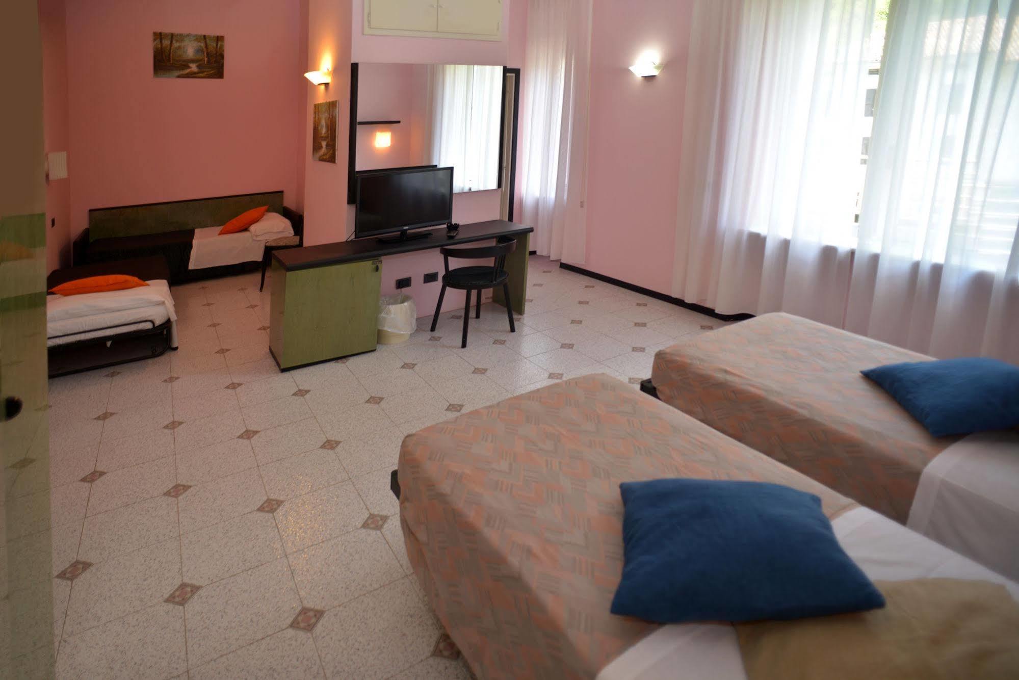 Hotel Salus Sant'Andrea Bagni Exterior photo