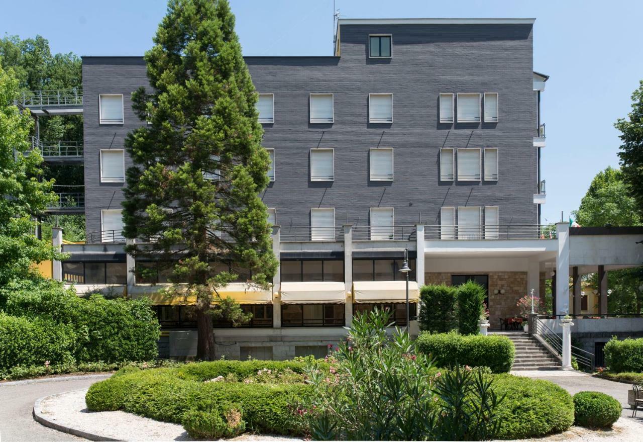 Hotel Salus Sant'Andrea Bagni Exterior photo